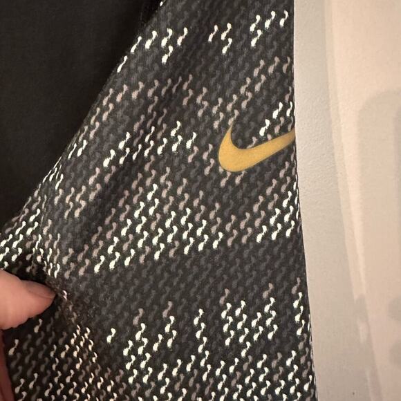 Nike Pro 1/2 Hyperwarm Camiseta Nordic Pullover Dri Fit Black Thumb Holes - Picture 4 of 5